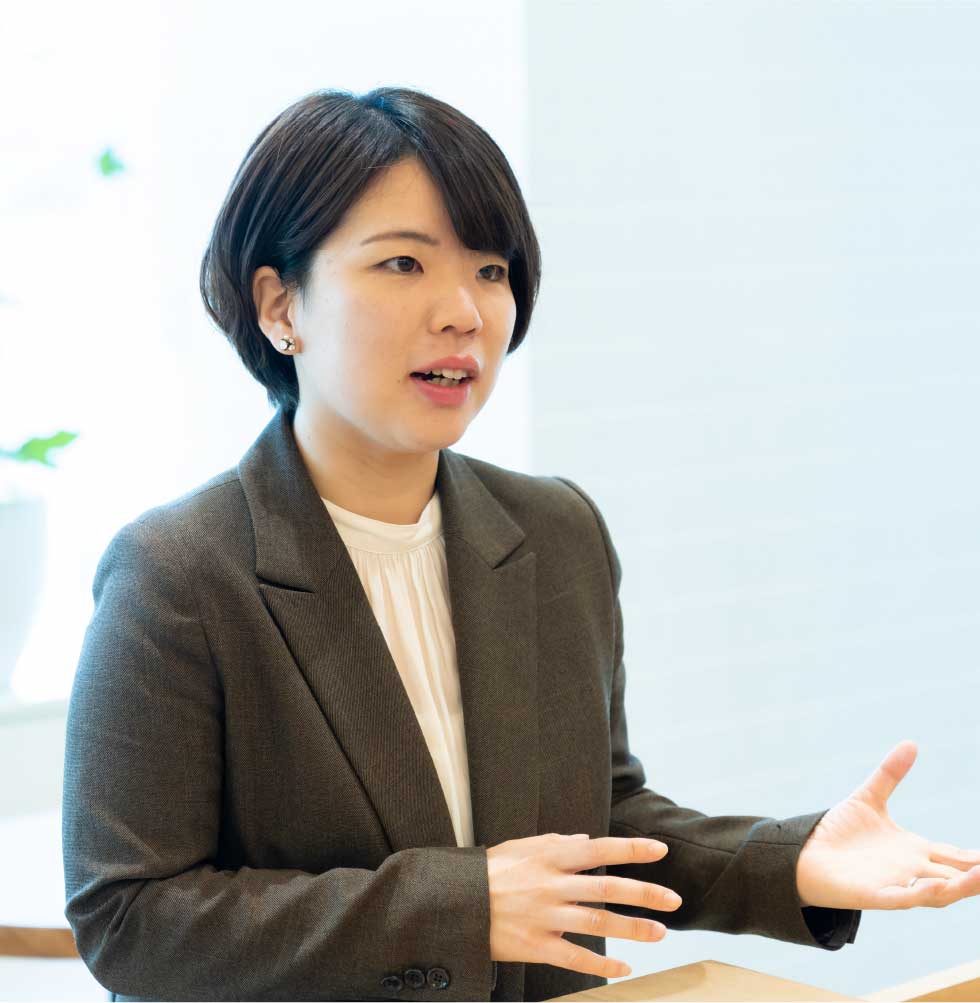 現在の仕事内容を教えてください