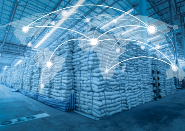 システムをパッケージ化し、同業他社向けに販売する